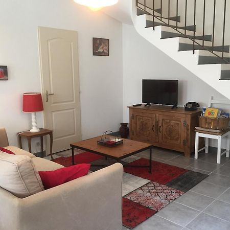 Maison De Vacances Jocelyne Lauris المظهر الخارجي الصورة