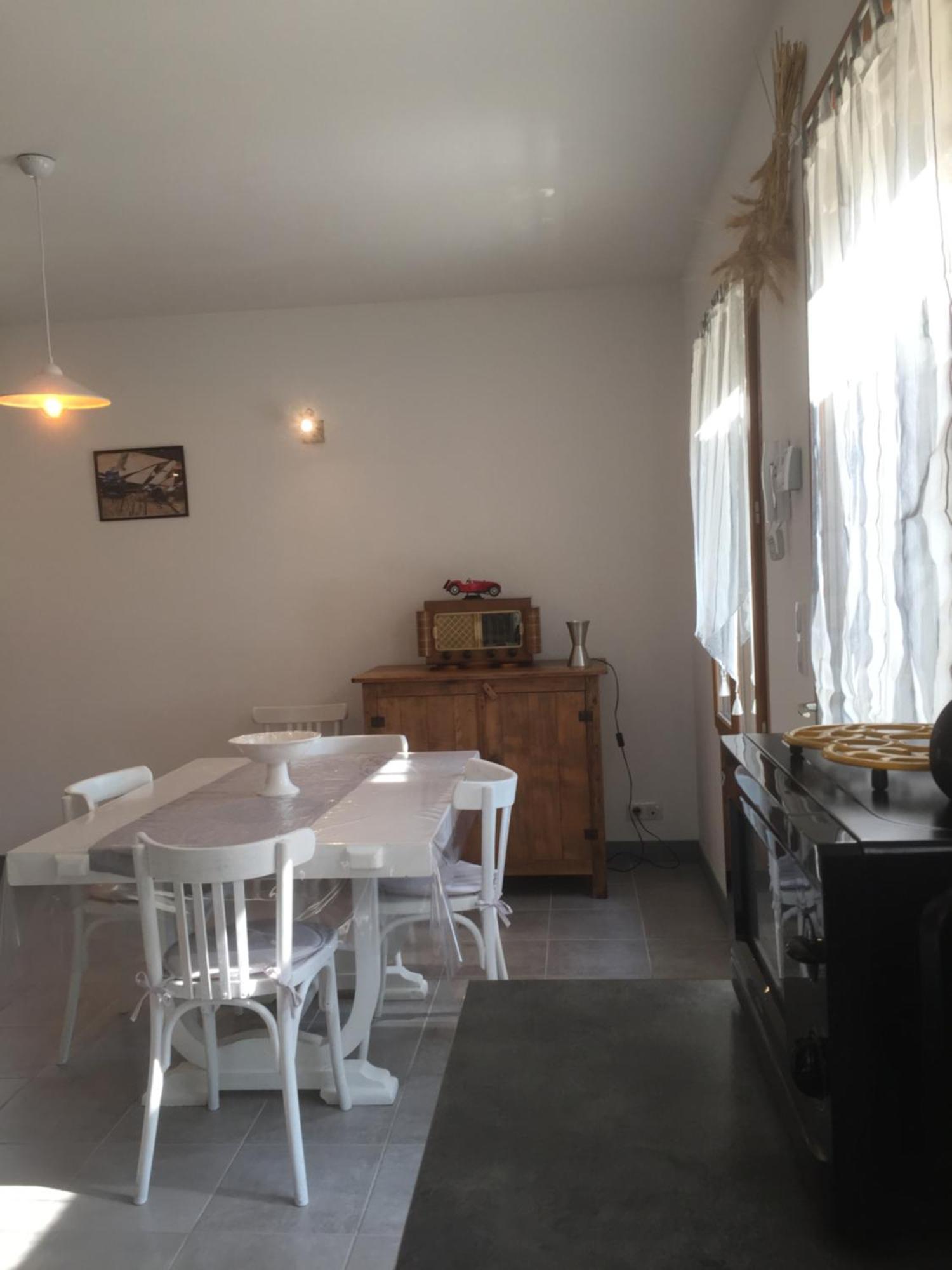 Maison De Vacances Jocelyne Lauris المظهر الخارجي الصورة