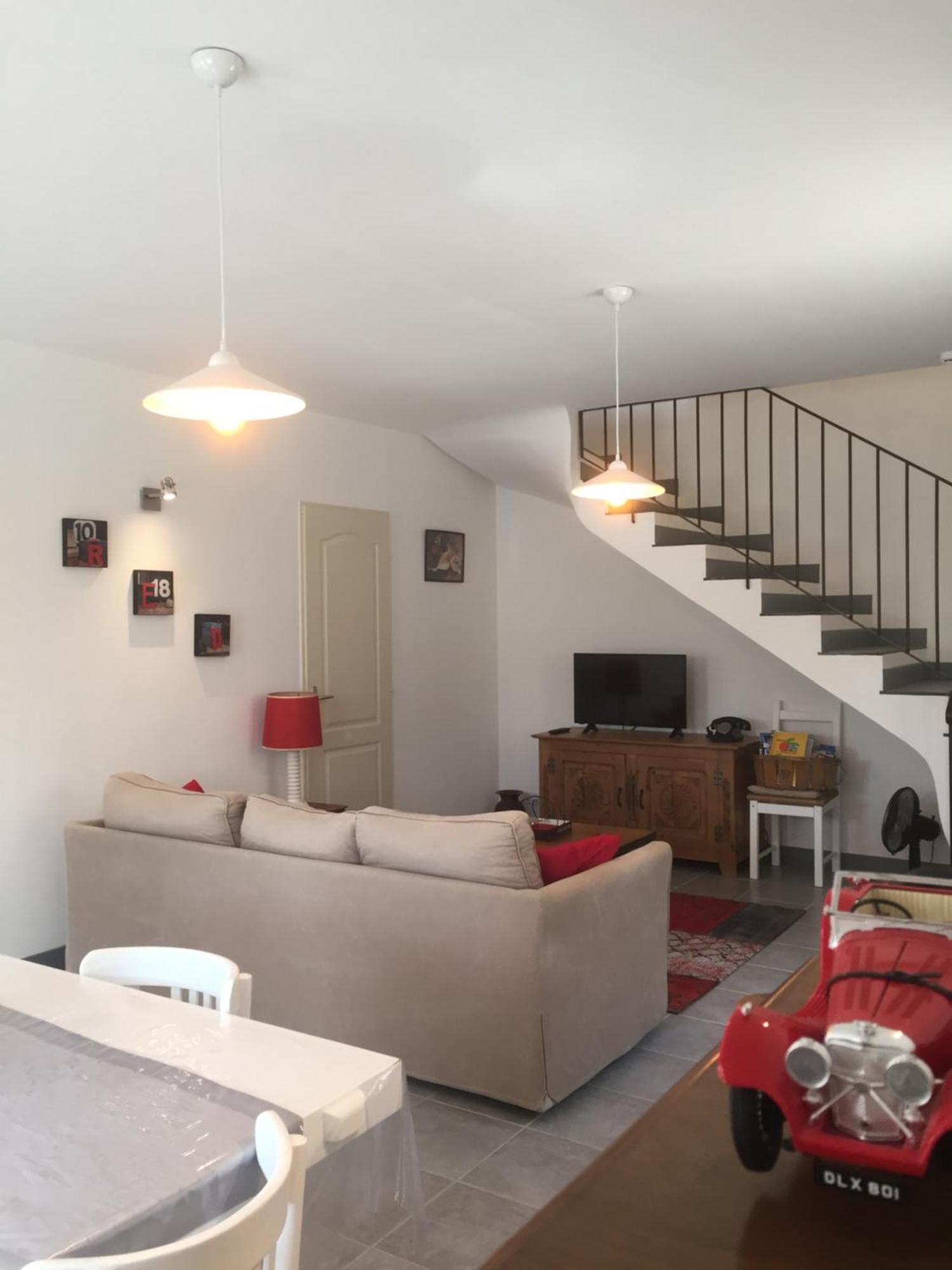 Maison De Vacances Jocelyne Lauris المظهر الخارجي الصورة