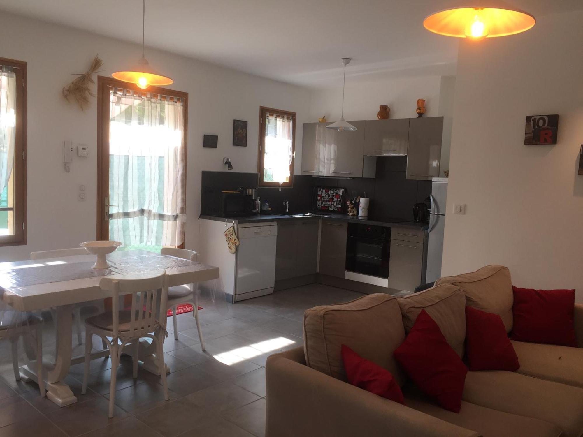 Maison De Vacances Jocelyne Lauris المظهر الخارجي الصورة